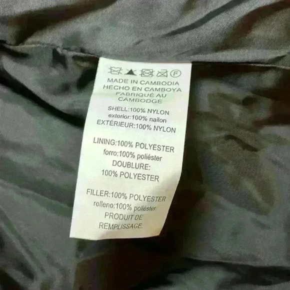 MICHAEL KORS Women’s Sleeveless Puffer Vest Size LARGE Black w/Gold MSRP $125.00 - Picture 8 of 11